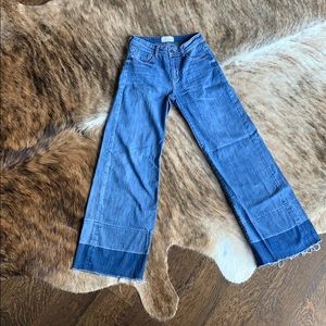 Super cute bell bottom jeans . Low waisted